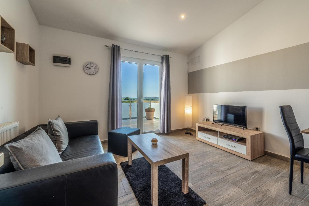 Luka Apartma